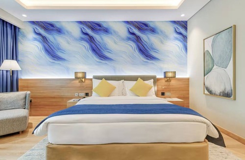 Garhoud Hotel | Movenpick Al Bustan | Classic Room | Easy Dubai Access, Health Club | 2 Units