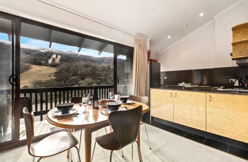 Thredbo Apartment | Mowamba D5