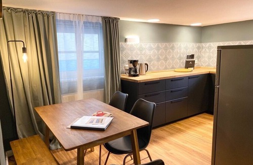 Warnemuende Apartment | Möwennest - seaside style, cozy apartment close to the beach. Basement, 2 pers.
