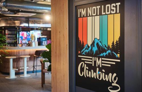 Annecy Hotel | Moxy Annecy