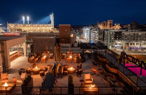 Central Business District Hotel | Moxy Cincinnati Downtown