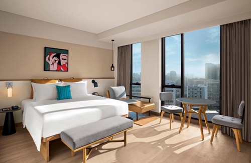 Andheri West Hotel | Moxy Mumbai Andheri West