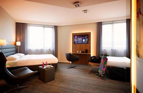 Schwaig Hotel | Moxy Munich Airport