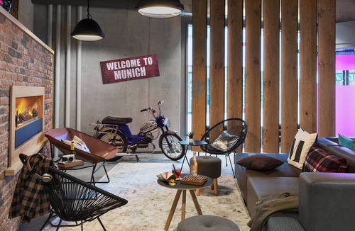 Echarding Hotel | Moxy Munich Ostbahnhof