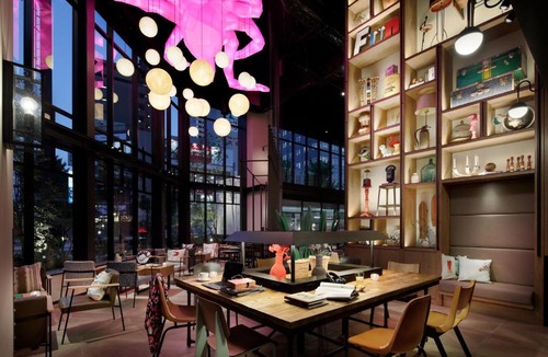 Fukushima Hotel | Moxy Osaka Umeda