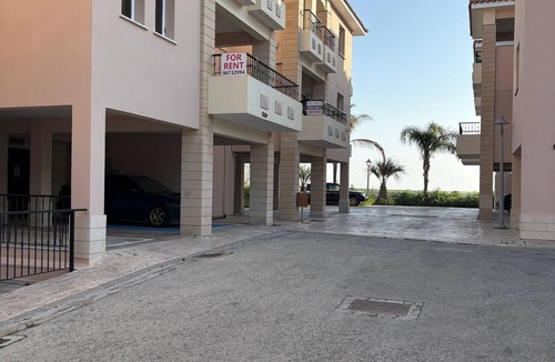 Larnaca Apartment | MOZAFIATO