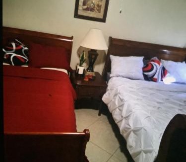 Orlando House | Mozzy-Love Room