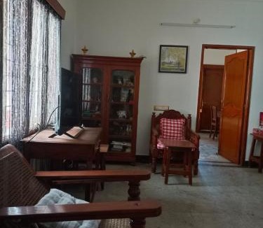 White Town Apartment | MP Plaza Queen