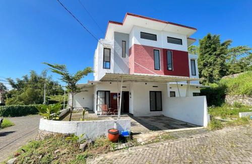 Dinoyo Villa | MP Villa Orchard D16