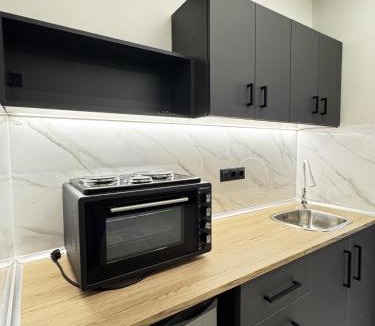 Petaloudes Apartment | Mr Darko studios