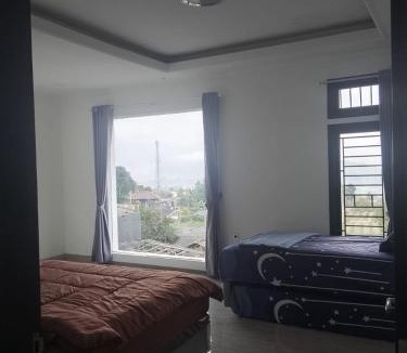 Cipanas Villa | Mroom Villa Cipanas