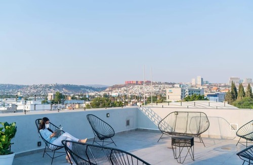 Downtown Queretaro Apartment | +MS +Loft Co-working +Vigilancia 24hrs +Internet y Amenities