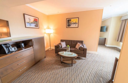 Kitimat Hotel | Mstar Hotel
