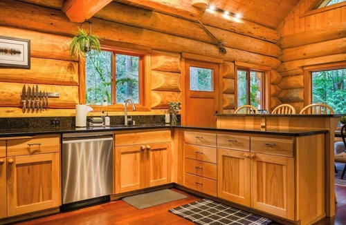 Warnick Cabin | Mt Baker Log Cabin Wood Firepace Fast WiFi
