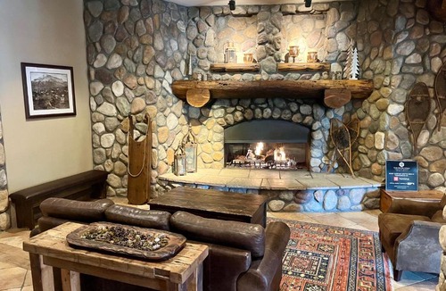 Mount Crested Butte Apartment | MT CB Base Area with King Bed, Outdoor Hot Tub & Pool