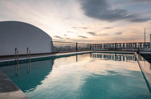 Ninh Binh Hotel | MT Collection Legacy Hotel Ninh Binh - Near Hoa Lu Ancient Town with Rooftop Pool