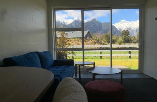 Fox Glacier Hotel | Mt Cook View Motel - Fox Glacier