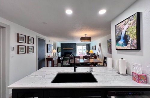 Mount Crested Butte Condo | Mt. Crested Butte first-floor condo - Pool & Hot Tub - Walk or bus to ski base