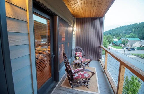 Kellogg Condo | Mt. View Suite | Fully Stocked for Your Adventures