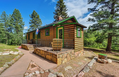Cascade-Chipita Park Cottage | Mtn-view Cascade Cabin Near Garden of the Gods!