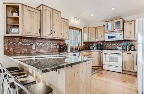 Evergreen House | |Mtn View |Pet Frdly|Hot Tub|10 ppl |45minDenver|