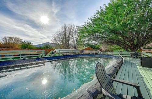 Weldon House | Mtn-View Weldon Home: Walk to Pacific Crest Trail