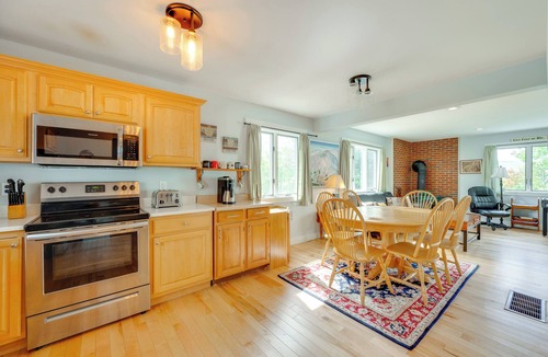 Intervale Apartment | Mtn Views, On-site Trails! Spacious Bartlett Home