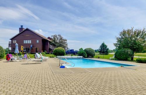 Newport Center House | Mtn Views & Pool Access: Lake Memphremagog Condo!