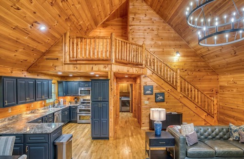 My Mountain House | Mtn Views Sleeps 20 Game Room Outdoor Fun