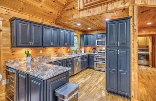 My Mountain House | Mtn Views Sleeps 20 Game Room Outdoor Fun
