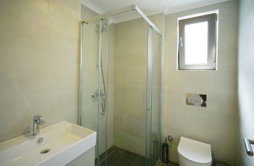 Akyarlar Villa | Muğla Bodrum'da Denize Sıfır Ve Özel Plajlı, Konforlu Lüks Kiralık Villa