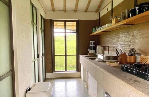 Xico House | Mud House in a Magical Place. (Citlalapa)