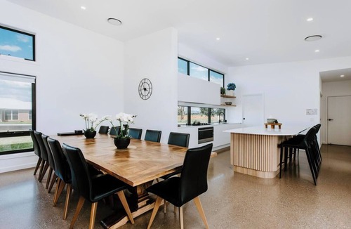 Bombira House | Mudgee Haven Stunning Terra Modern Design