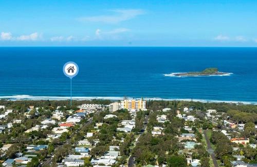 Mudjimba Villa | Mudjimba Esp Villa-Beachfront-Pet friendly