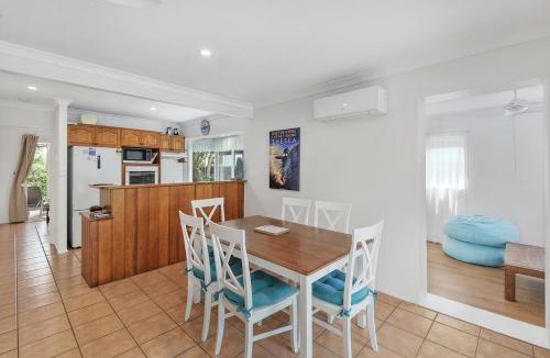 Mudjimba Villa | Mudjimba Esp Villa-Beachfront-Pet friendly