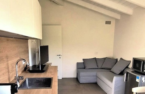 Quartiere Fiorenzuola Apartment | Mulberry Hill: comfort in the early Cesena countryside.