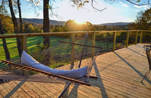 Alix Cabin | Mulberry Ridge Cabin