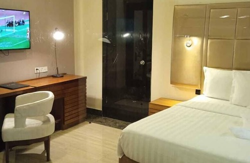 Yaba Hotel | Mulligan Hotel