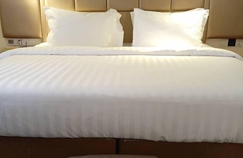 Yaba Hotel | Mulligan Hotel