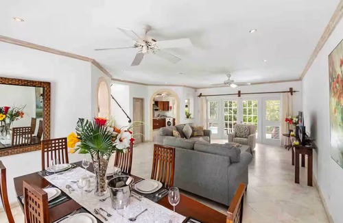Little Battaleys House | Mullins Crest. St. Peter. Near Mullins Beach.