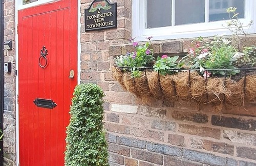 Ironbridge Cottage | Multi Award winning holiday home with a stunning view of the Iron Bridge.