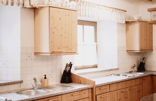 Prateria Apartment | Multi-bed room for 4 guests with 32m² in St. Martin/Gsies (311102)