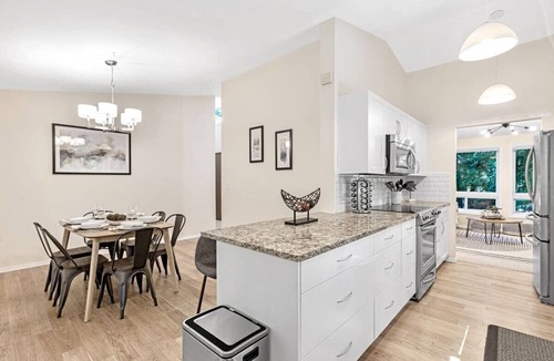 Viewpoint House | Multi functional Family Home in Redmond and only four mins to MSFT