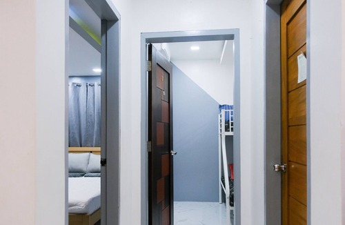 Buhangin House | Multi-level House with a Pool, Near Airport