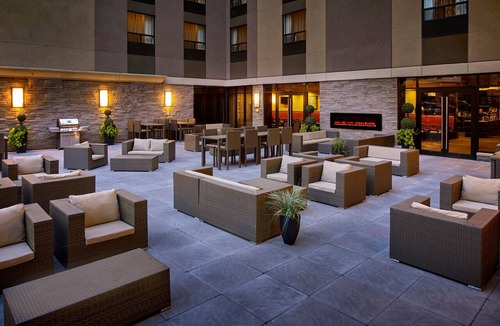 Central Hamilton Apartment | Multi-Room Suite w/Full Kitchen | Free Breakfast