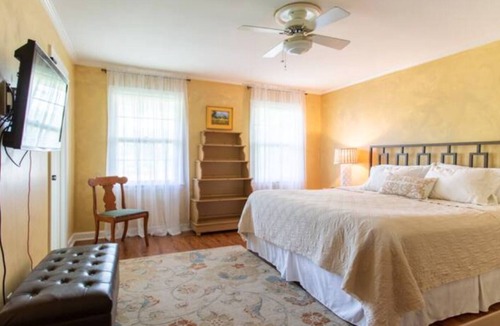 Franklin House | Multiple King beds, 25 mins near downtown.