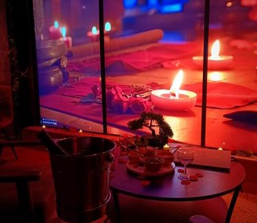 Charleval Bed & Breakfast | Multiverse Suite immersive