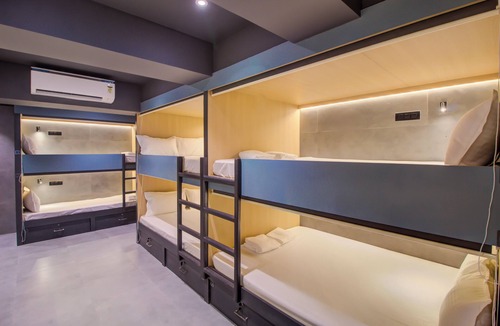 Malad West Hostel | Mumbai Dorms