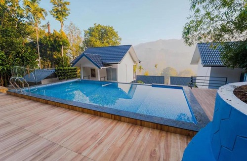 Nullatanni Resort | Munnar Majestic Resort with Pool