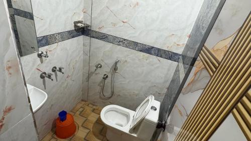 Munroe Island Bed & Breakfast | Munroe Mangrove Forest Lake Holidays Resorts